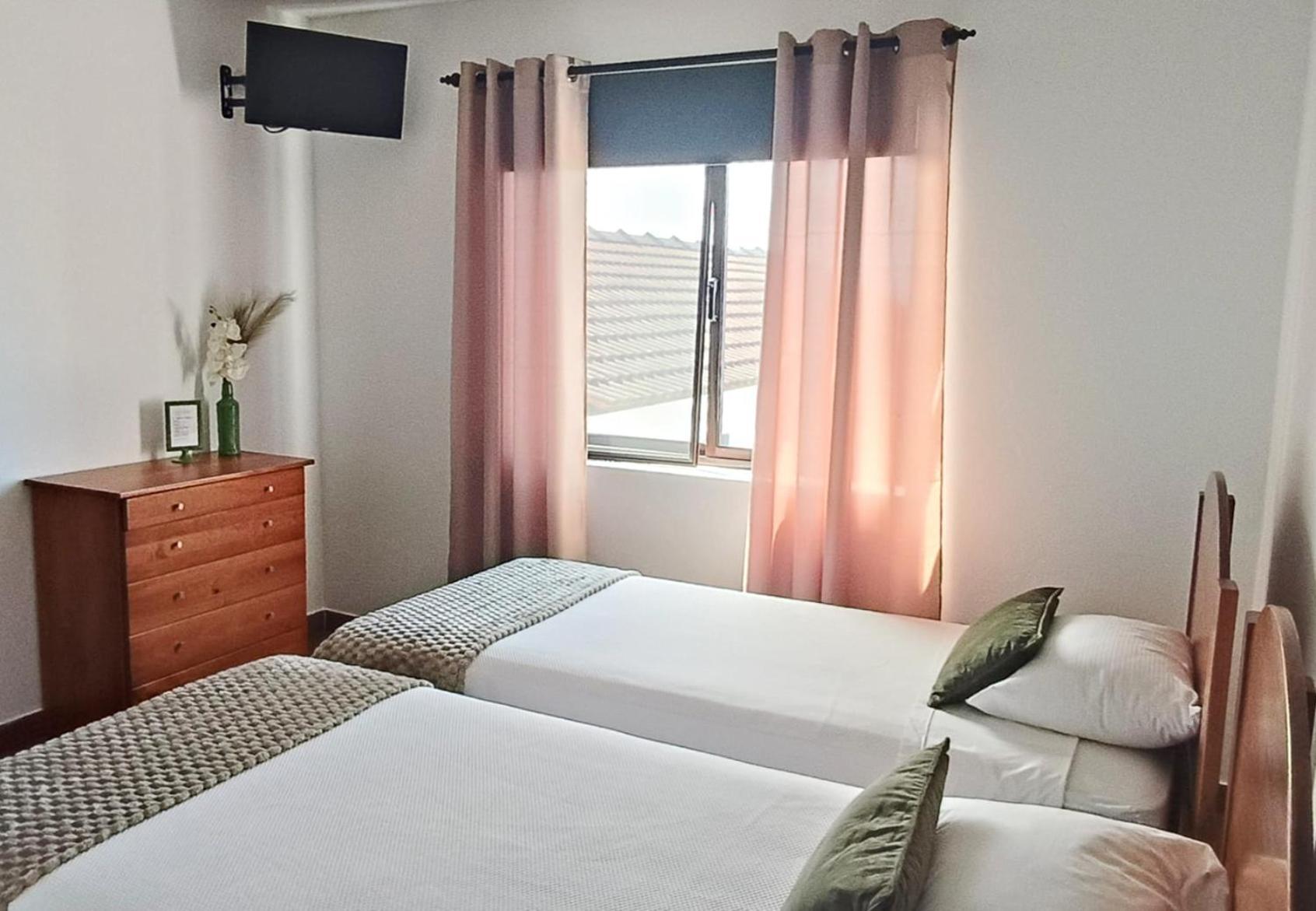 Ocean Front Rooms Horta  Luaran gambar