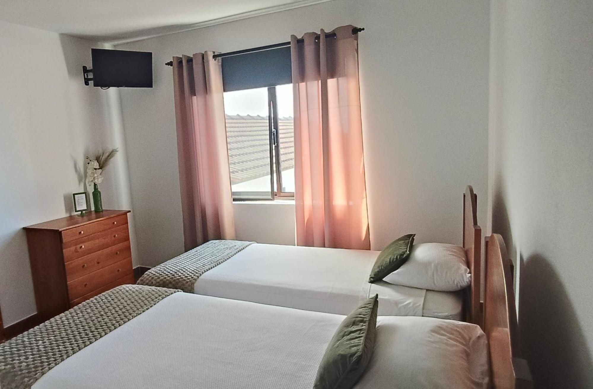 Ocean Front Rooms Horta  Luaran gambar